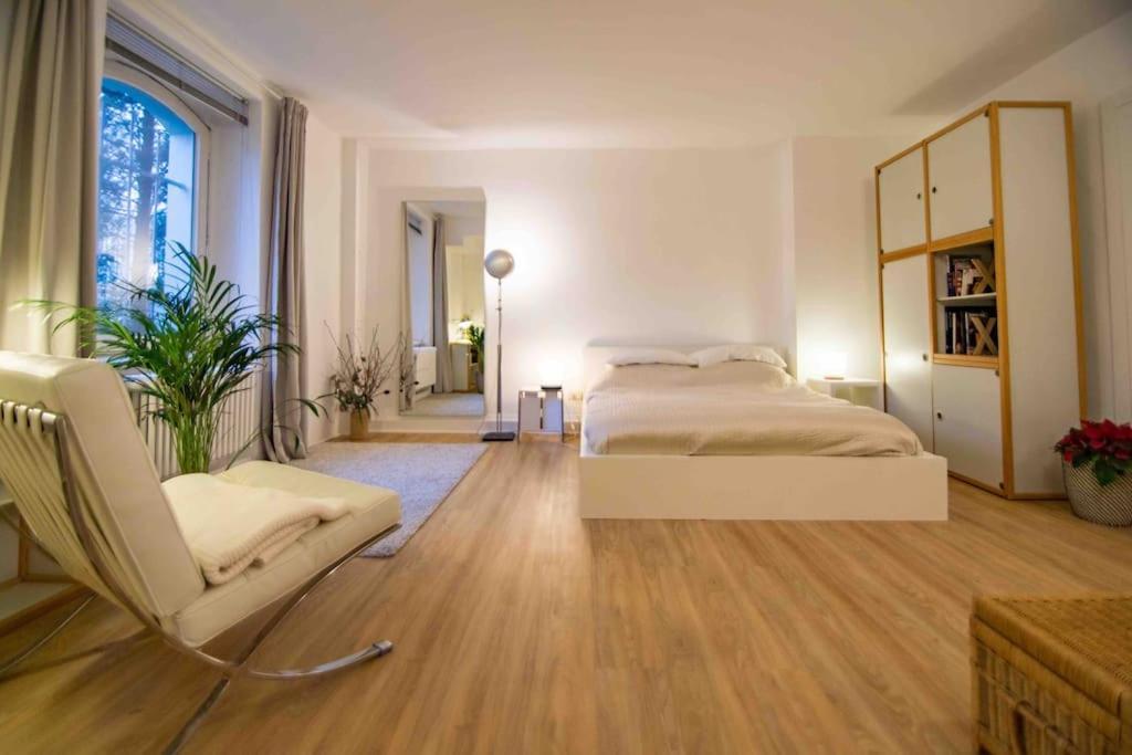 Ground Floor In Villa In Charlottenburg Garden View Berlín Exterior foto