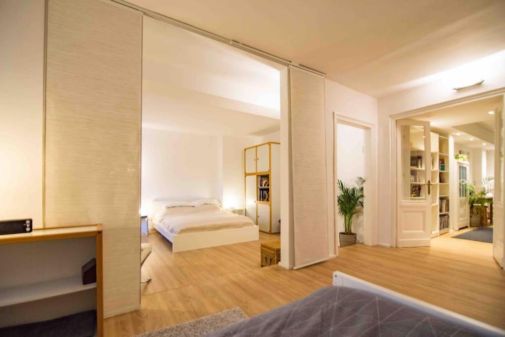 Ground Floor In Villa In Charlottenburg Garden View Berlín Exterior foto