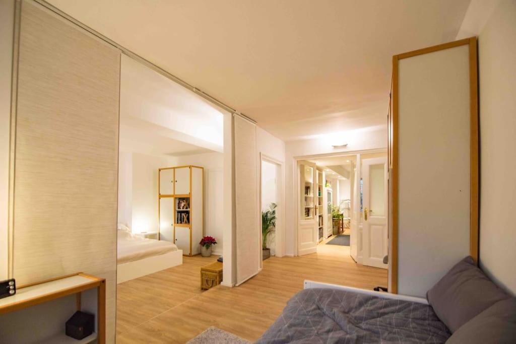 Ground Floor In Villa In Charlottenburg Garden View Berlín Exterior foto